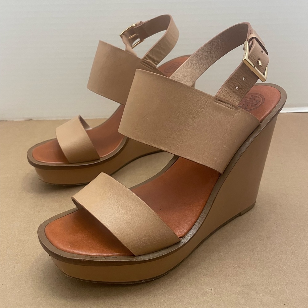 Tory Burch Wedges Women’s size 8 - Tan